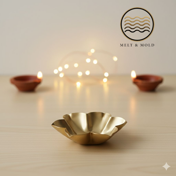 Approx. 3.5 Inch Flower Urli