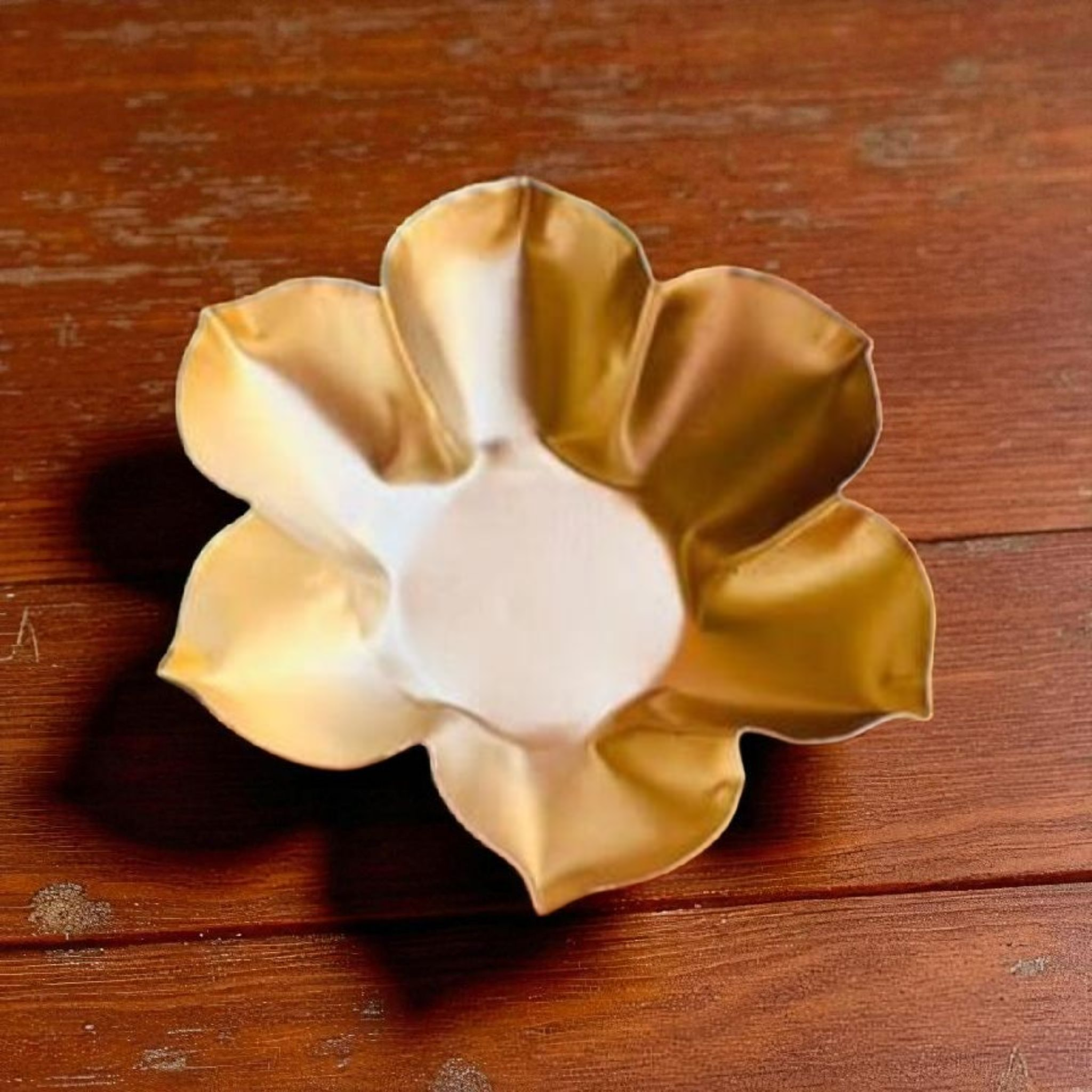 3.5 Inch Flower Urli